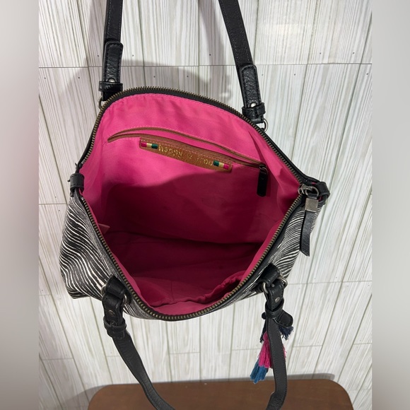 The Sak Shoulder Bag "Happy & Free" - Picture 3 of 10